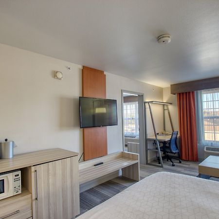 Holiday Inn Express Hotel & Suites Milwaukee Airport By Ihg Exteriör bild