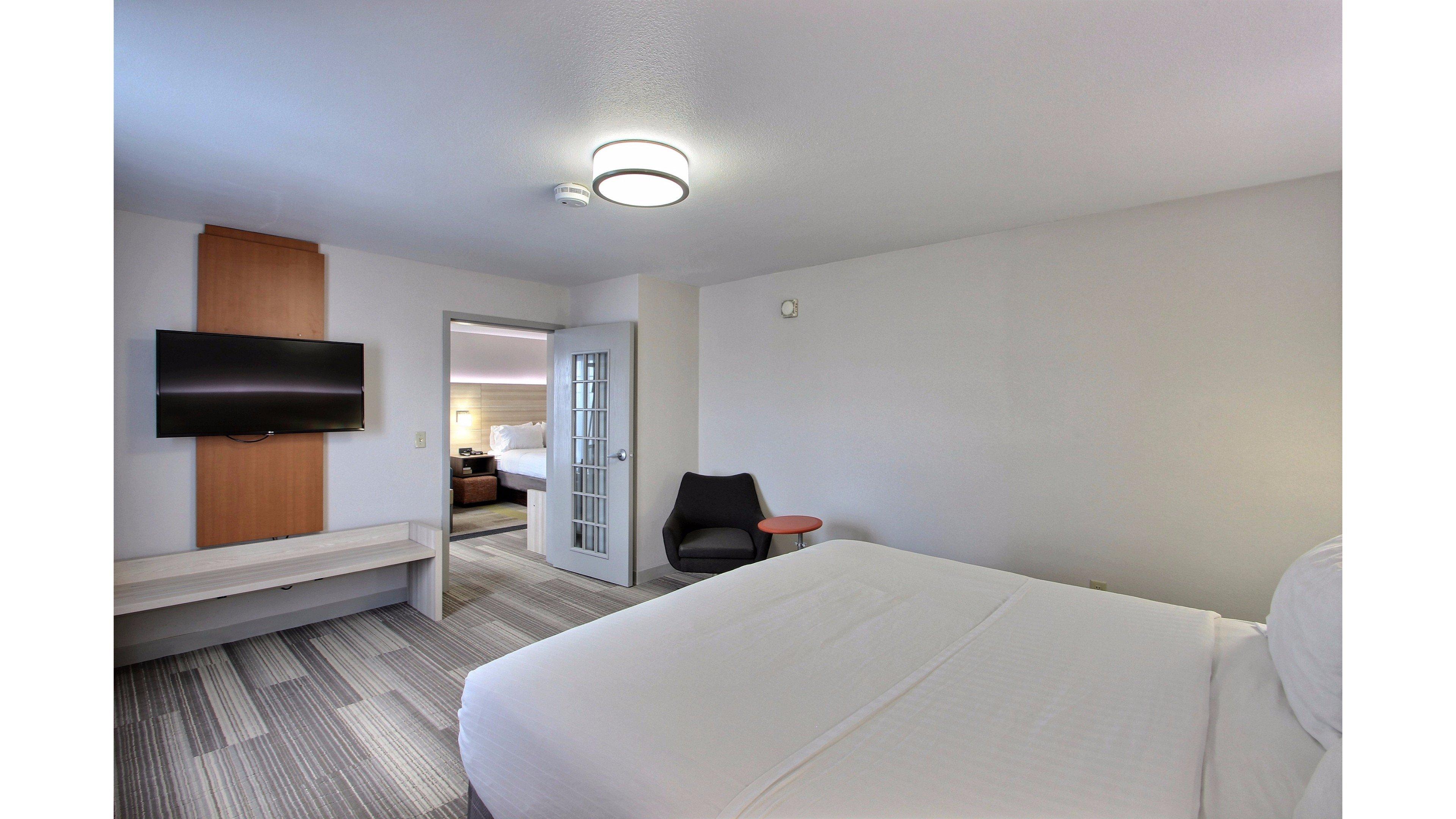 Holiday Inn Express Hotel & Suites Milwaukee Airport By Ihg Exteriör bild