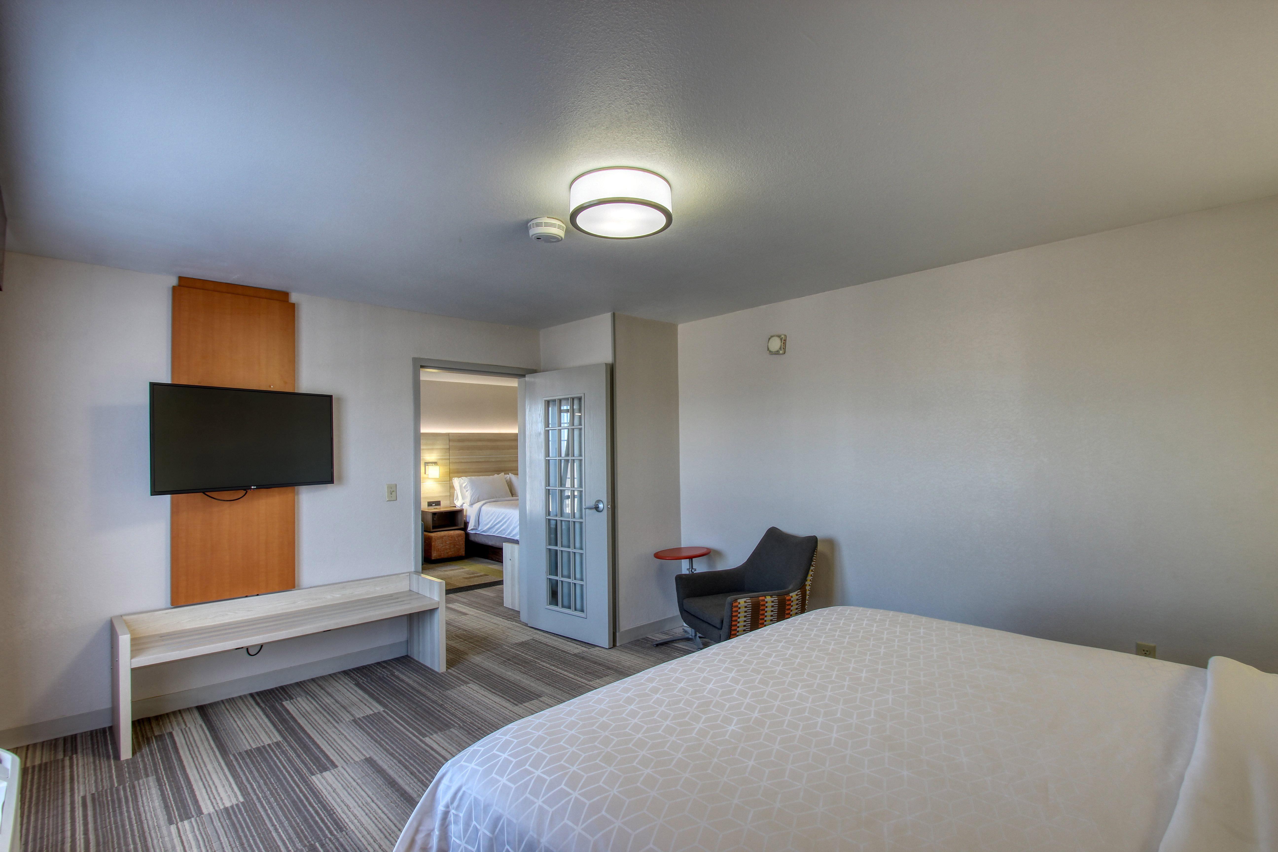 Holiday Inn Express Hotel & Suites Milwaukee Airport By Ihg Exteriör bild