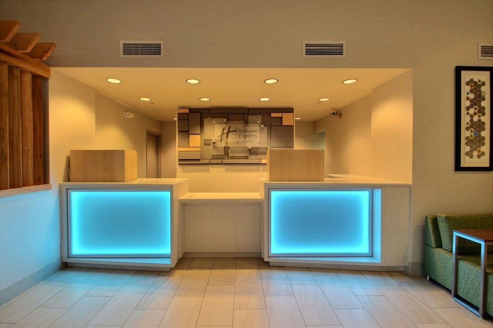 Holiday Inn Express Hotel & Suites Milwaukee Airport By Ihg Exteriör bild